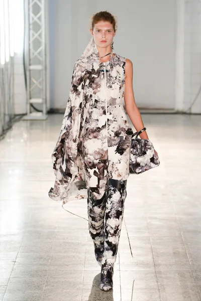 Look 6